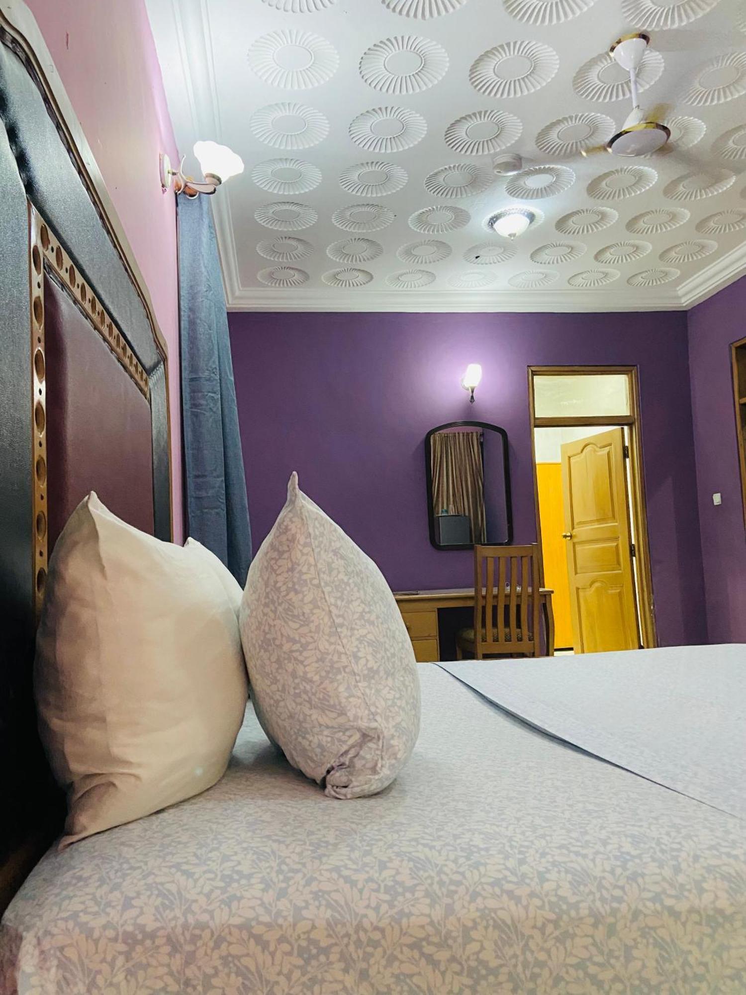 Heaven Gate Hotel Аккра Экстерьер фото